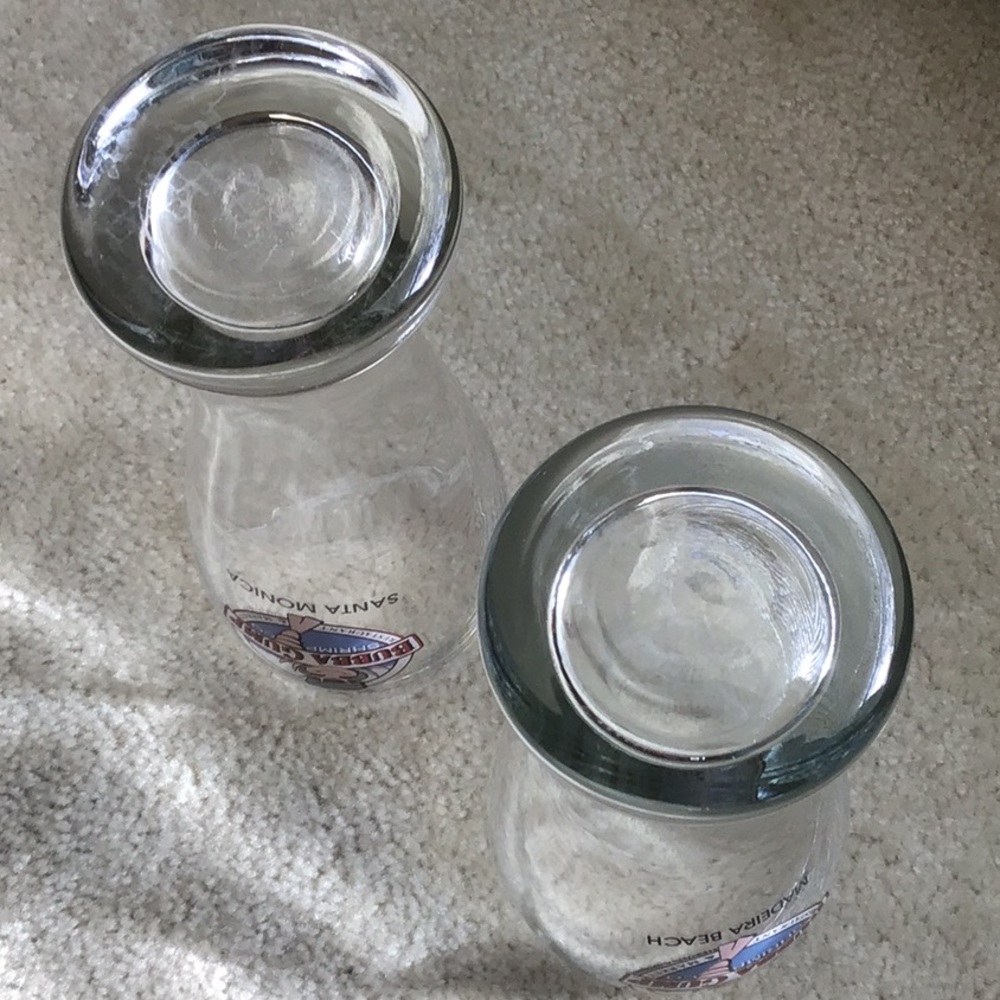 Set of 2 Bubba Gump Shrimp Co. Glasses, Santa Monica (CA) & Madeira Beach (FL) - Picture 6 of 8